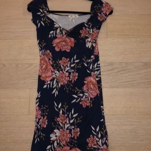Billabong floral bodycon dress